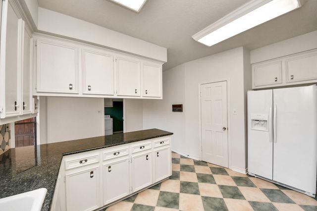 12215 Clearfork Drive, Houston, TX 77077