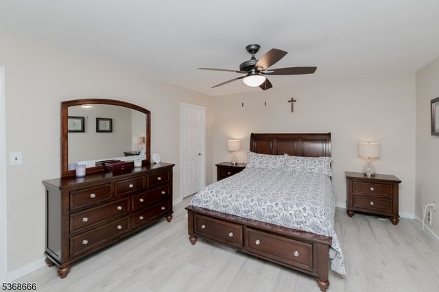 41 Killdeer Pl, Allamuchy Twp., NJ 07840