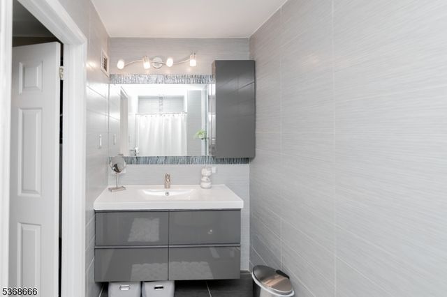 41 Killdeer Pl, Allamuchy Twp., NJ 07840