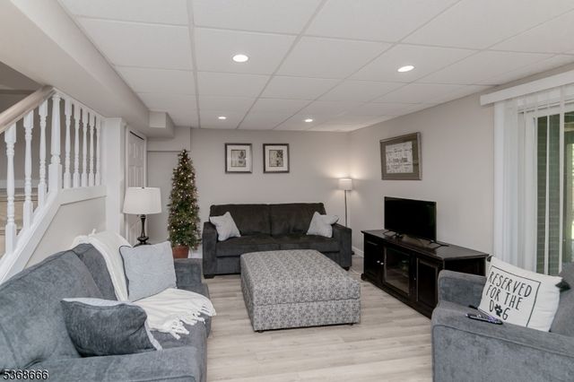 41 Killdeer Pl, Allamuchy Twp., NJ 07840