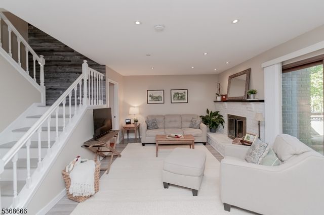 41 Killdeer Pl, Allamuchy Twp., NJ 07840