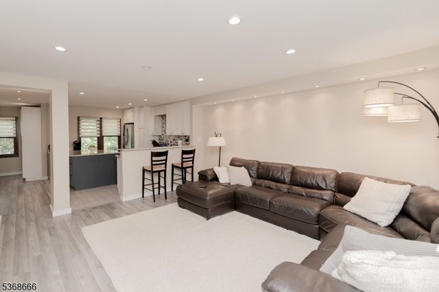 41 Killdeer Pl, Allamuchy Twp., NJ 07840