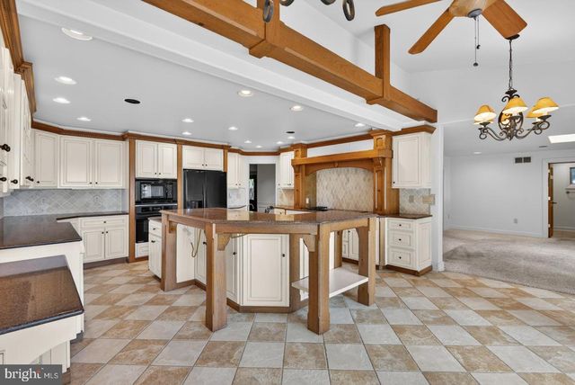 85 GREENWOOD CIRCLE, Wormleysburg, PA 17043
