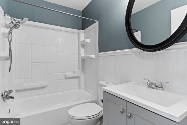 6 KAREN CT, Camp Hill, PA 17011