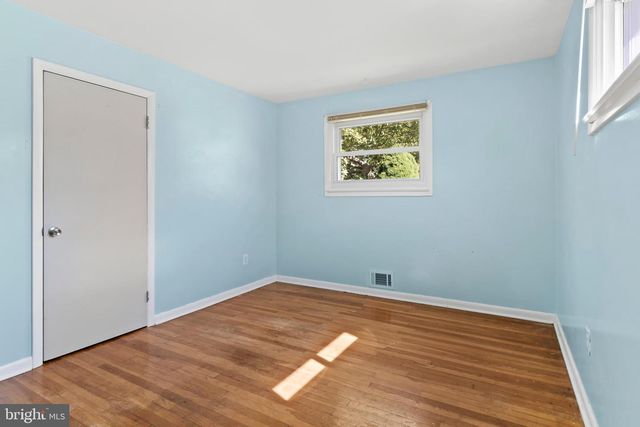 6 KAREN CT, Camp Hill, PA 17011