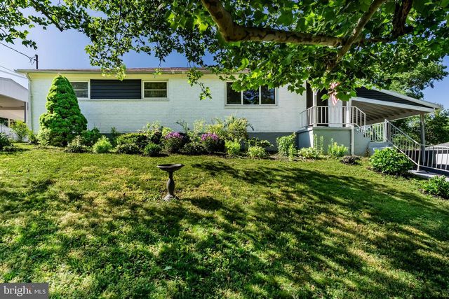 6 KAREN CT, Camp Hill, PA 17011