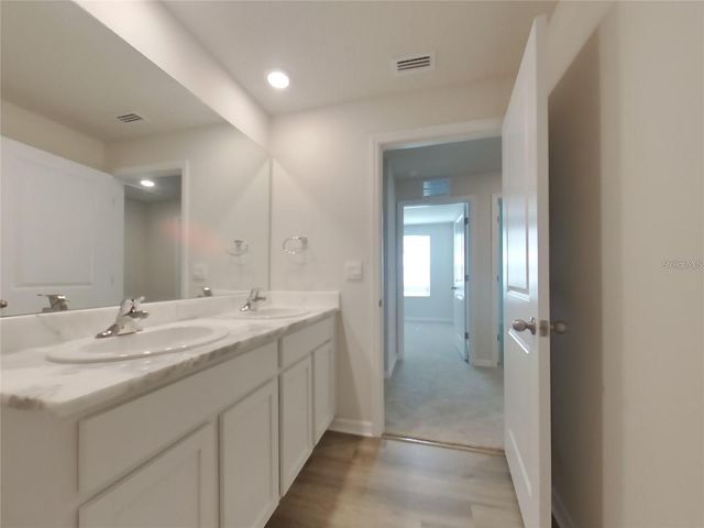 10749 HIDDEN BANKS GLEN, Parrish, FL 34219