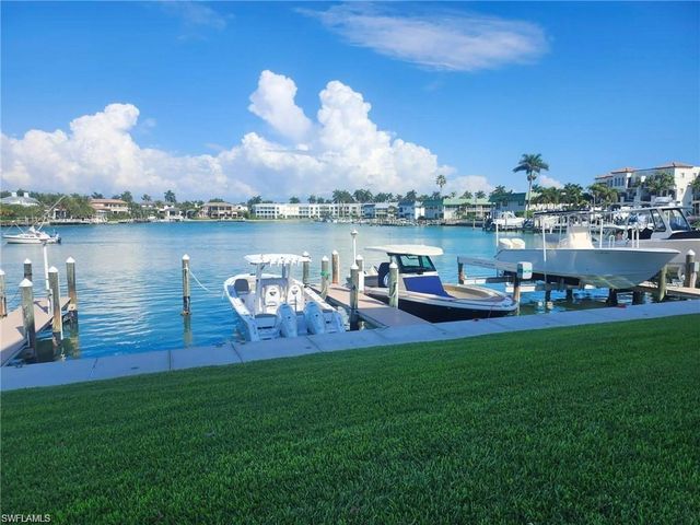 3000 Gulf Shore BLVD N 113, Naples, FL 34103