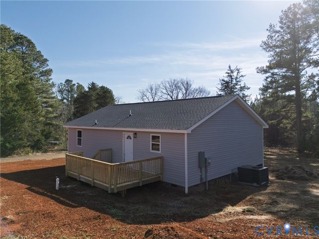 569 Gaulding Rd, South Hill, VA 23970