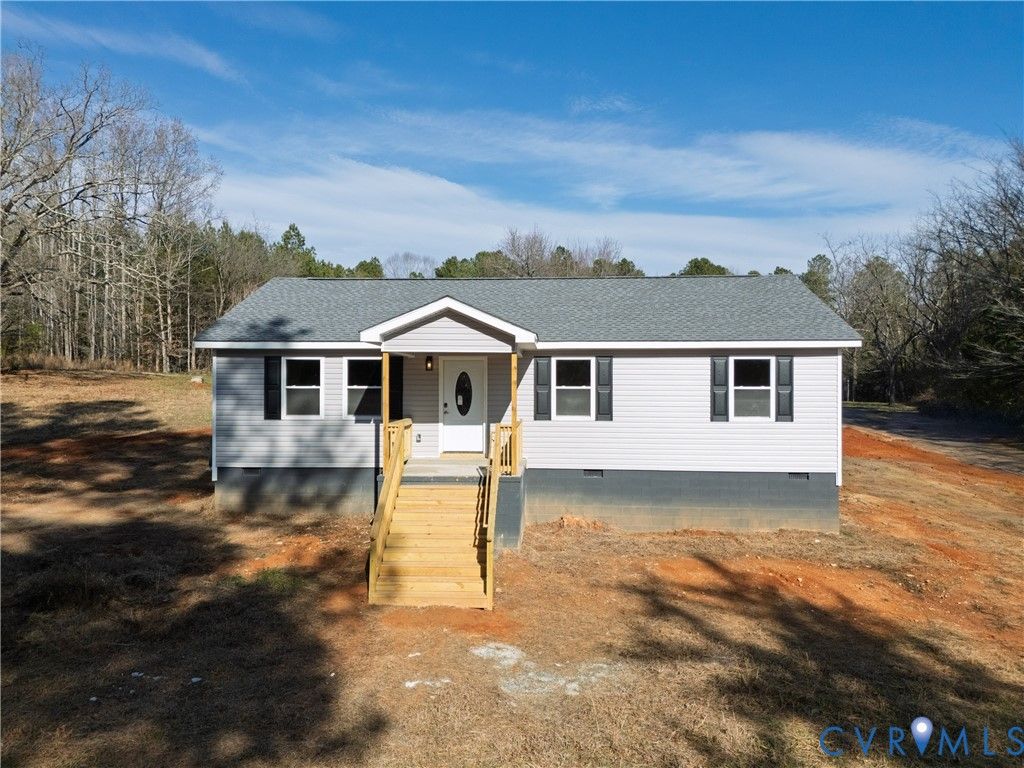 569 Gaulding Rd, South Hill, VA 23970