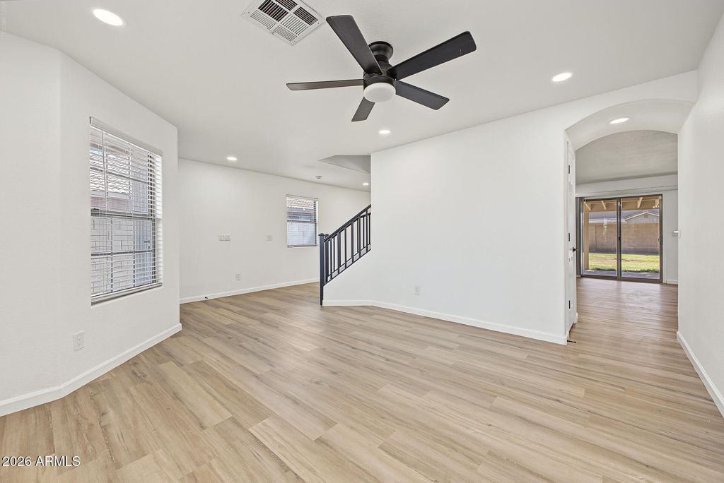 3159 W MATTHEW Drive, Phoenix, AZ 85027 — photo 5