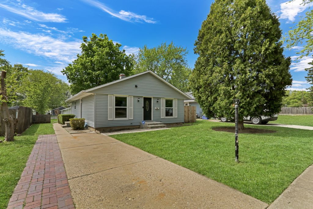 1910 Gabriel Avenue, Zion, IL 60099