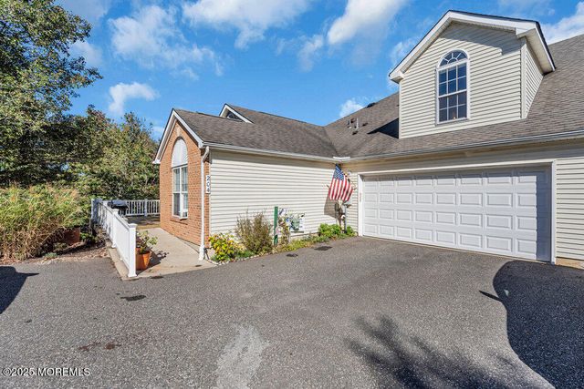 204 Merry Lane, Hillsborough, NJ 08844