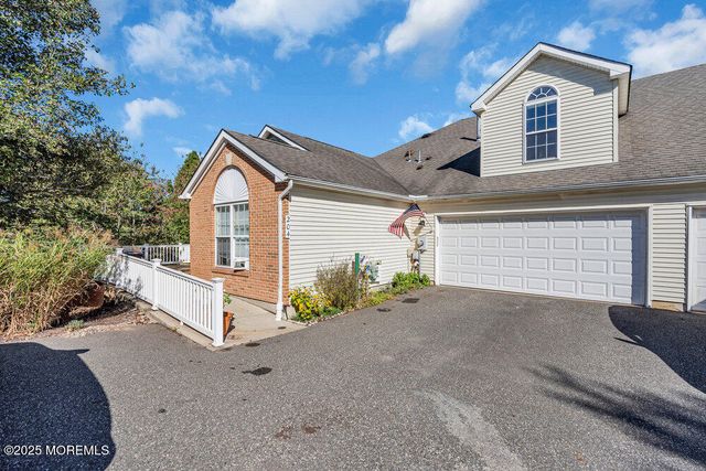 204 Merry Lane, Hillsborough, NJ 08844