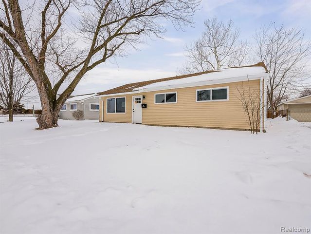 26754 Margaret Street, Roseville, MI 48066