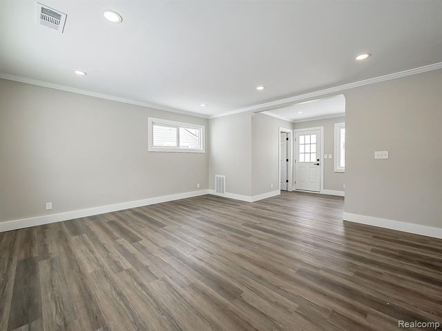 26754 Margaret Street, Roseville, MI 48066