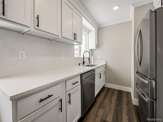 26754 Margaret Street, Roseville, MI 48066