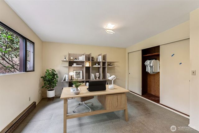 7832 NE 32nd Street, Medina, WA 98039