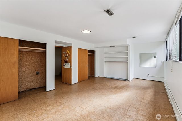 7832 NE 32nd Street, Medina, WA 98039