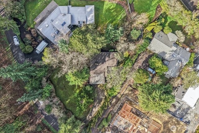 7832 NE 32nd Street, Medina, WA 98039