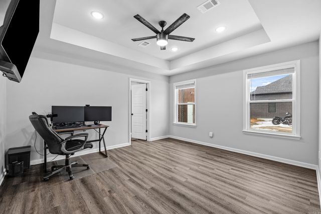 224 Eastwood Dr, Ward, AR 72176