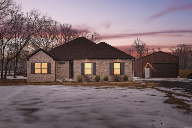 224 Eastwood Dr, Ward, AR 72176