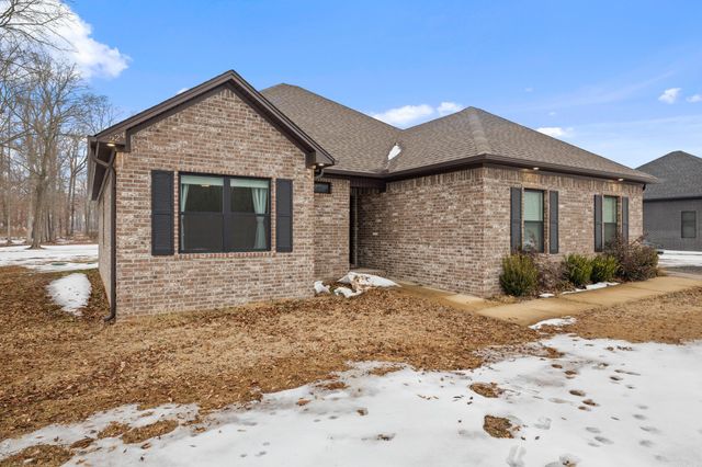 224 Eastwood Dr, Ward, AR 72176