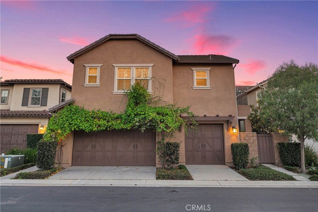 Image 2 of property listing at 220 Barnes, Tustin, CA 92782