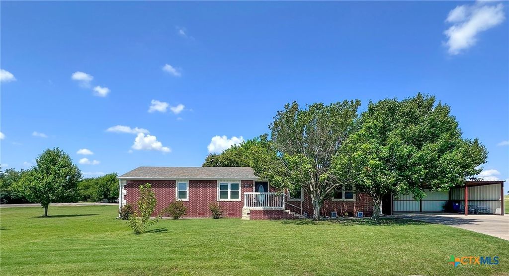 301 Troy View Drive, Troy, TX 76579
