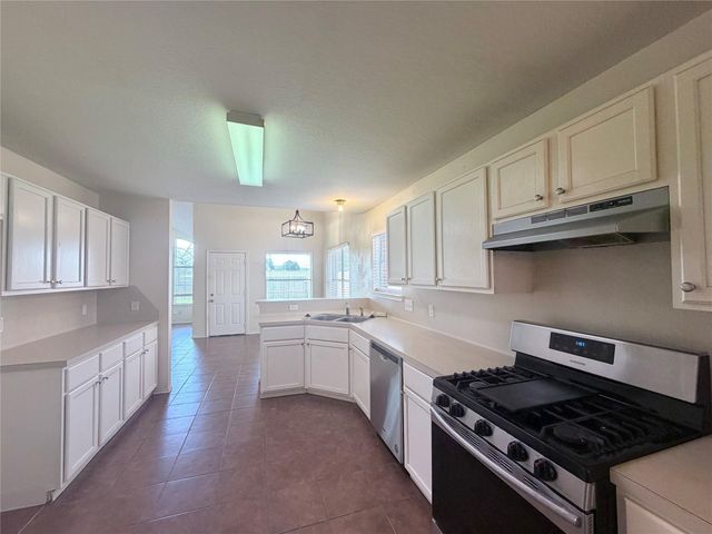 4134 Almond Lake Drive, Houston, TX 77047