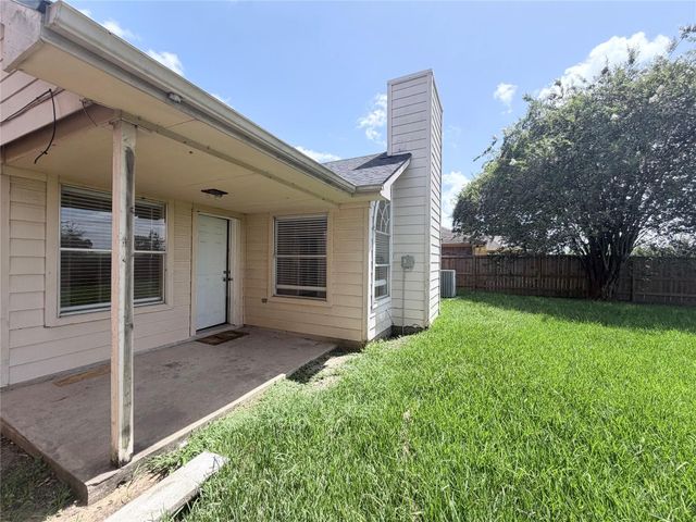4134 Almond Lake Drive, Houston, TX 77047