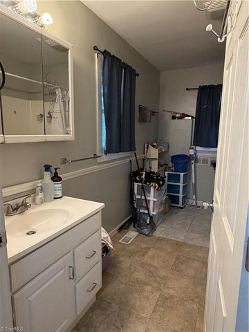 226 Hill Drive, Lexington, NC 27295