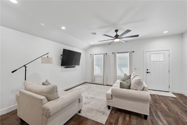 2205 Virginia, Joplin, MO 64804