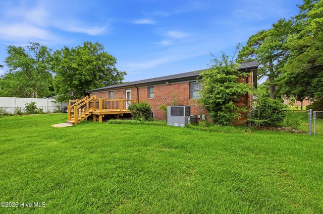 326 Shamrock Drive, Wilmington, NC 28409