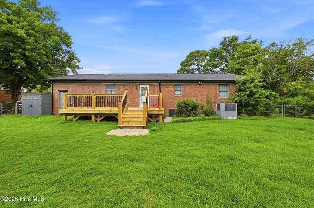 326 Shamrock Drive, Wilmington, NC 28409