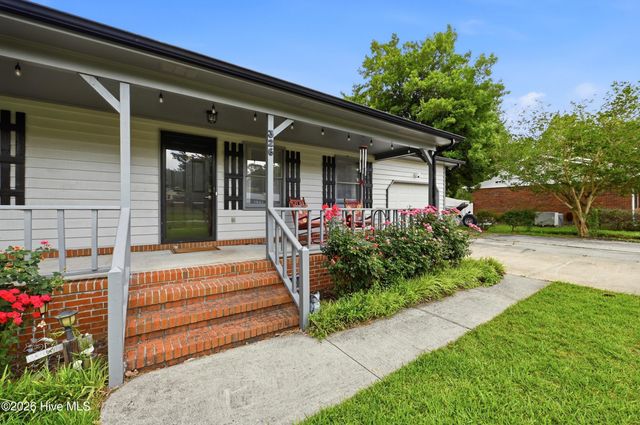 326 Shamrock Drive, Wilmington, NC 28409