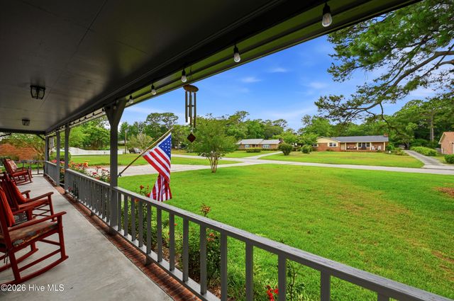 326 Shamrock Drive, Wilmington, NC 28409