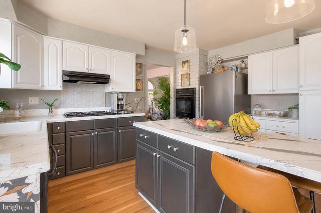 24 CASTOR CT, Blackwood, NJ 08012