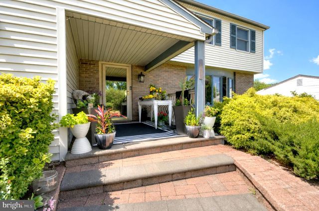 24 CASTOR CT, Blackwood, NJ 08012