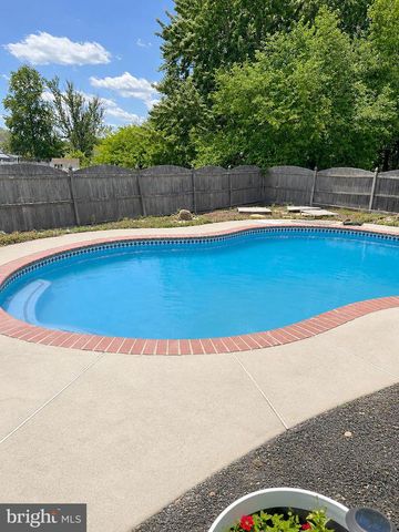 24 CASTOR CT, Blackwood, NJ 08012
