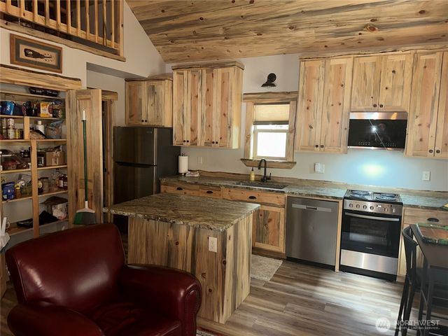 22415 Stirrup Road, Leavenworth, WA 98826