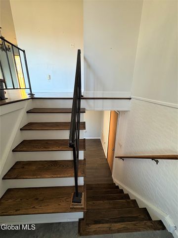 12 Clove Court, Clifton Park, NY 12065