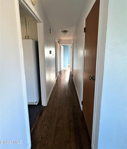 12 Clove Court, Clifton Park, NY 12065