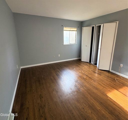 12 Clove Court, Clifton Park, NY 12065