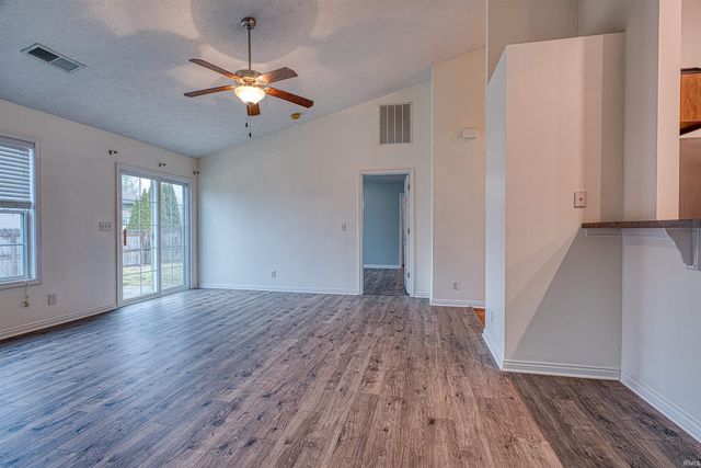 4524 Boardwalk Drive, Evansville, IN 47725