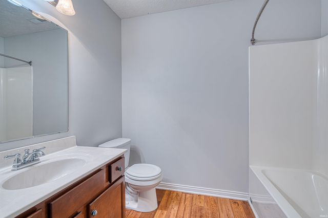 4524 Boardwalk Drive, Evansville, IN 47725