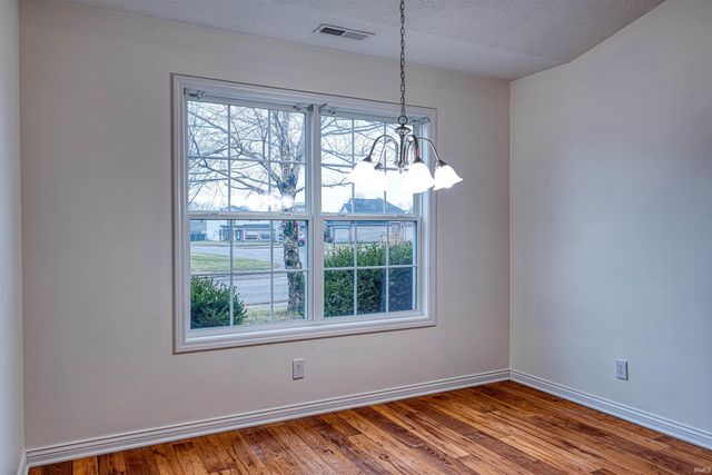 4524 Boardwalk Drive, Evansville, IN 47725