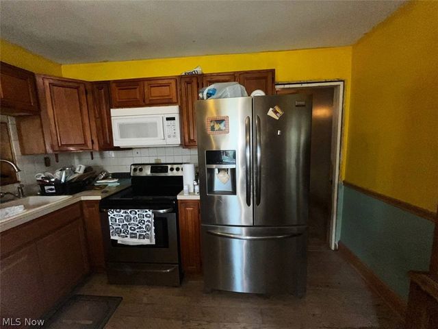3930 Stow Road, Stow, OH 44224