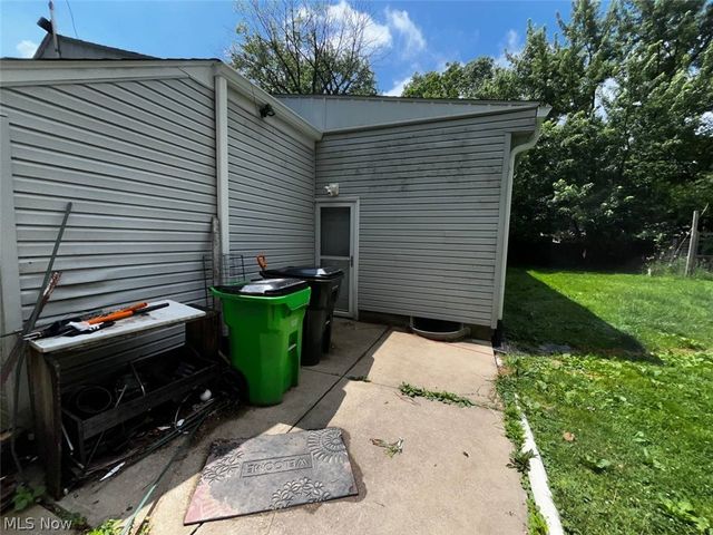 3930 Stow Road, Stow, OH 44224