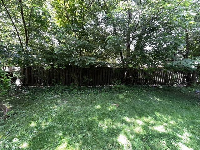3930 Stow Road, Stow, OH 44224